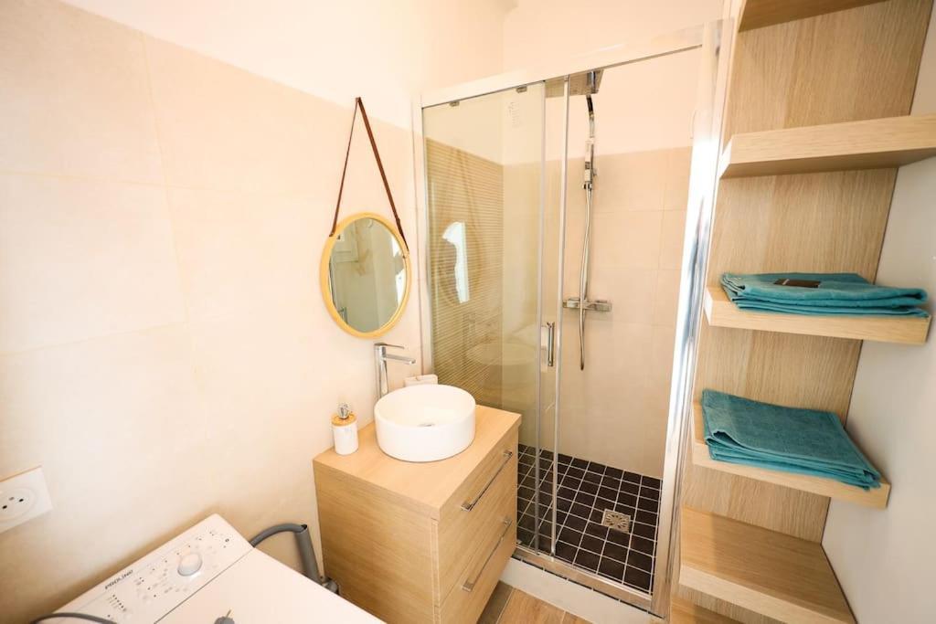 Cosy Pied A Terre Rue Corneille, Coeur Marseille, 4 Pers, 2 Ch Apartment ภายนอก รูปภาพ