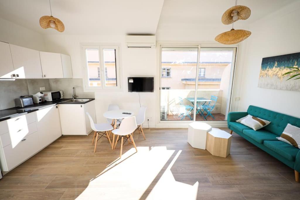 Cosy Pied A Terre Rue Corneille, Coeur Marseille, 4 Pers, 2 Ch Apartment ภายนอก รูปภาพ