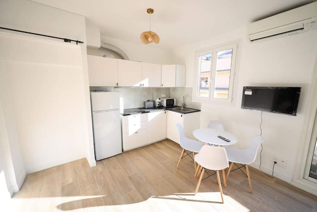 Cosy Pied A Terre Rue Corneille, Coeur Marseille, 4 Pers, 2 Ch Apartment ภายนอก รูปภาพ